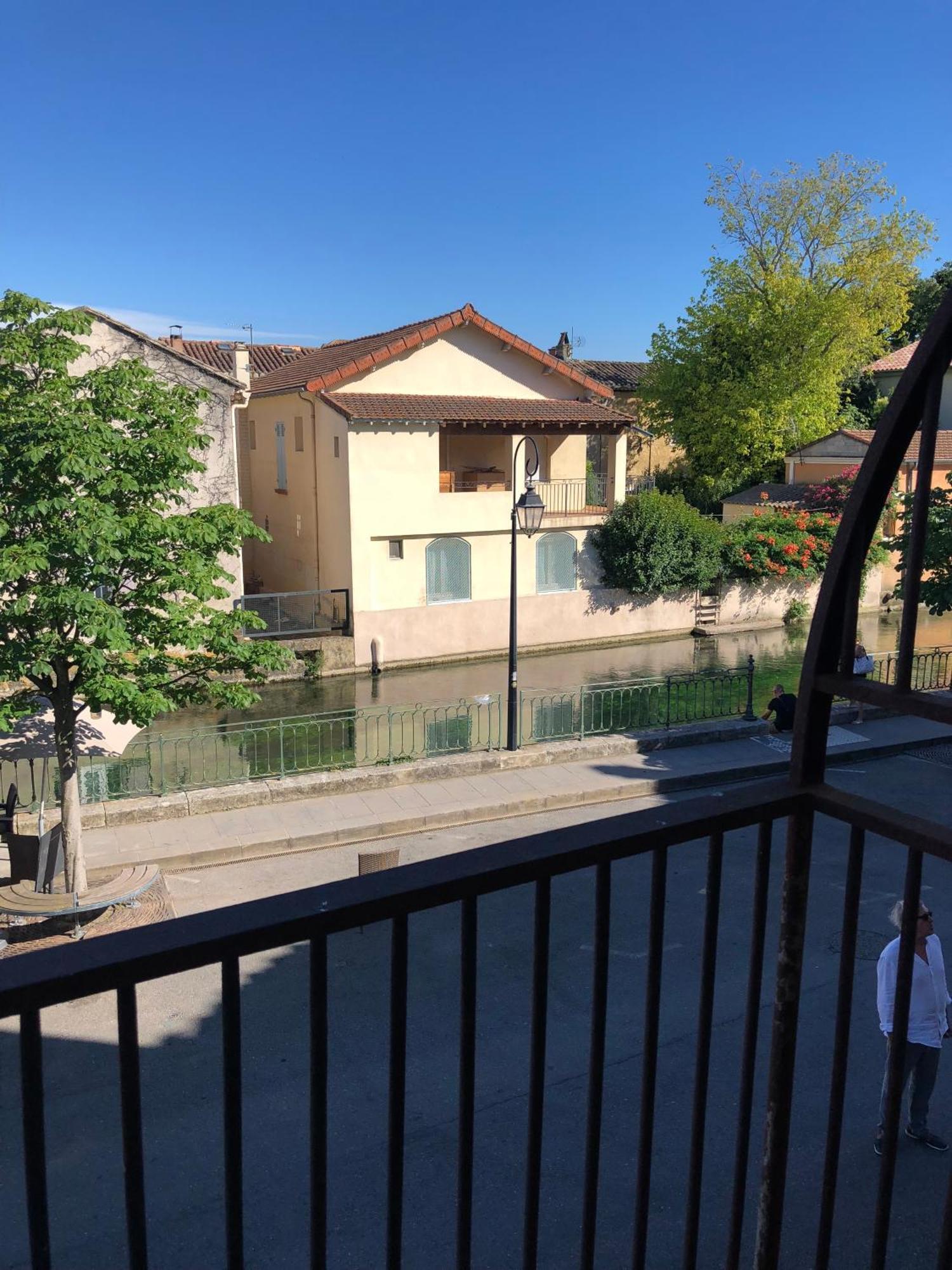 13 Quai Jean Jaures