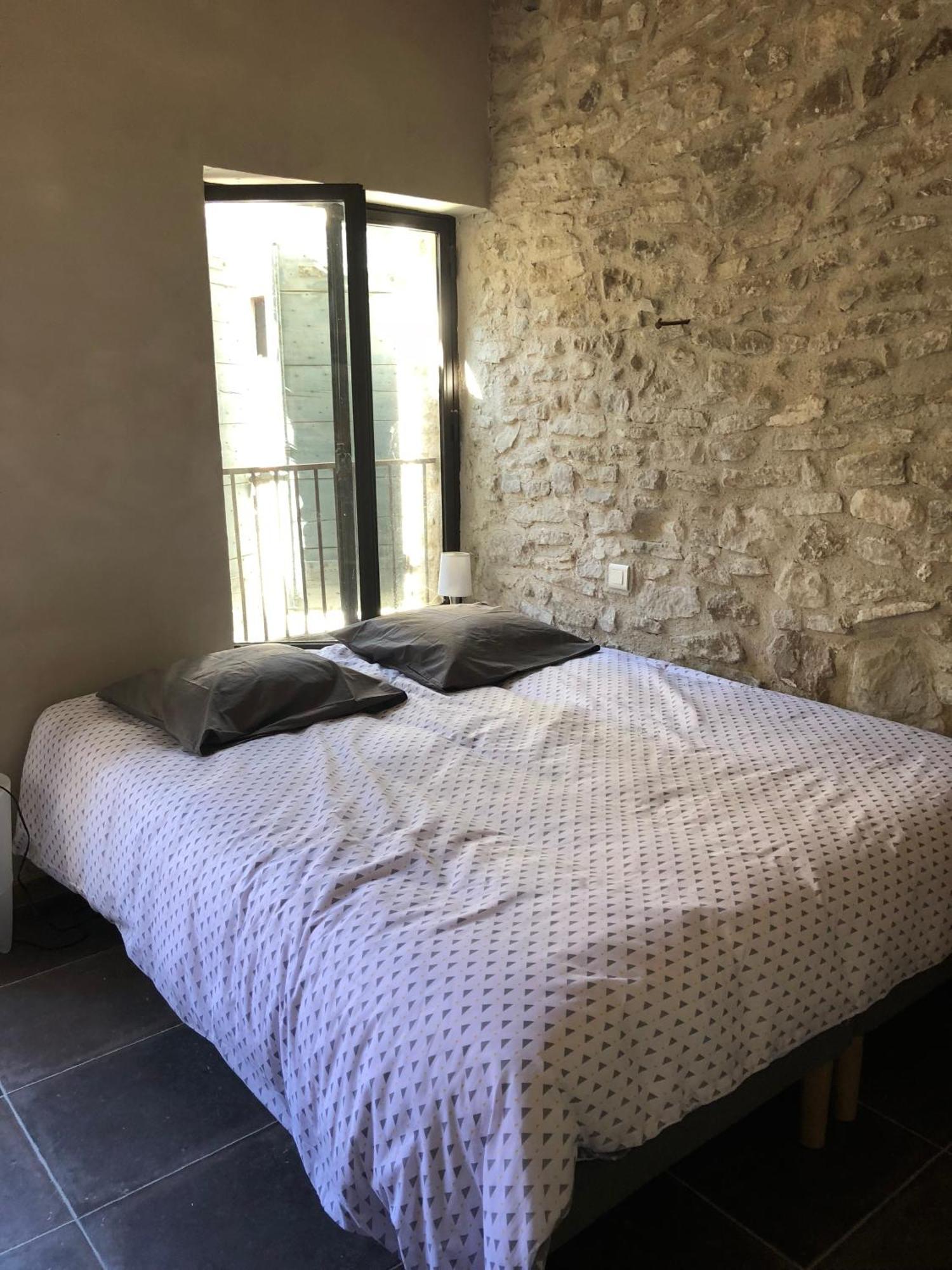 13 Quai Jean Jaures Apartment *